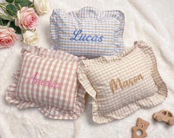 名前入りクッション、刺繍入りベビー枕、ベビーベッド装飾、ベビーシャワーギフト、新生児ギフト