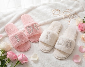 Pantuflas de piel sintética para mujer, cómodas sandalias de felpa, zapatos con letras del alfabeto, pantuflas cálidas y suaves para el hogar, regalo suave de invierno