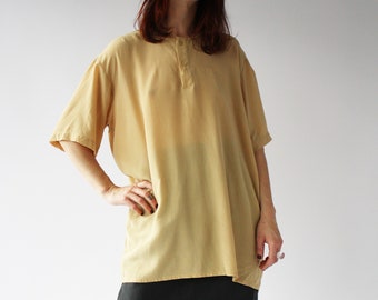 80s SILK Shirt Boxy Shape XL Henley Neckline Chic Vintage Classics Soft ochre yellow Pastel