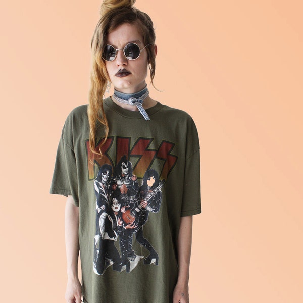 80s Kiss Band Tee Rock and Roll T-Shirt Fandom Die Hard killer
