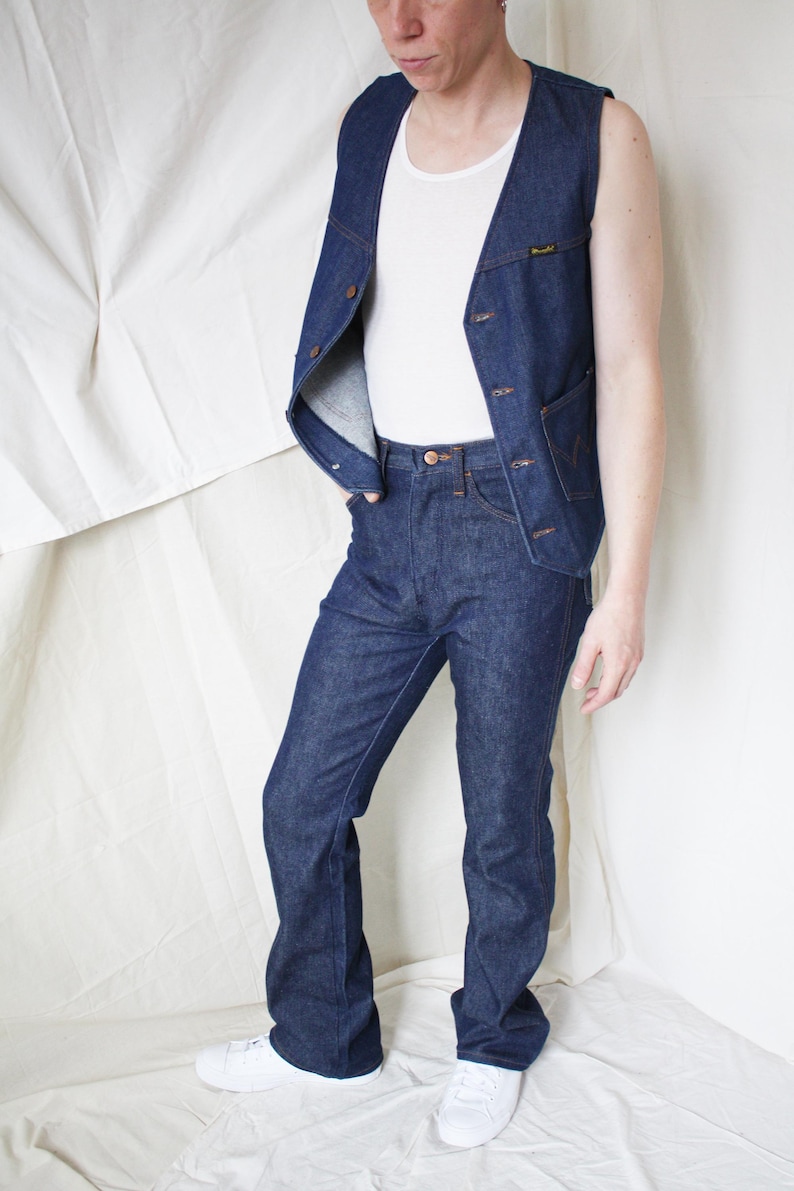Vintage MENS Wrangler Jeans Dark Denim Slim Fit High Rise image 1