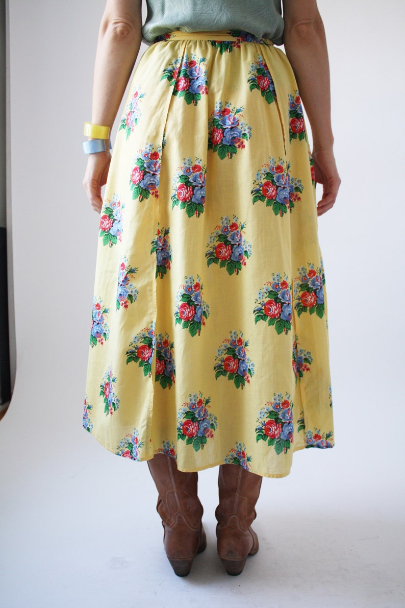 80s Yellow Floral Dirndl Skirt 100% Cotton Summer Boho Romantic Vintage Bottom Full SKirt with Pockets VTG image 4