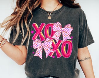 Comfort Colors® XOXO Coquette Bow Valentine Brushstroke Shirt, Preppy Valentine T Shirt, Trendy Valentine's Day Tee, XOXO Shirt, Love Shirt