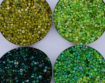 Green seed beads, green glass beads, green beads mix, 40 gr, PRECIOSA Nr10, 2 mm size - rocaille Czech seed beads, bead weaving, supplies