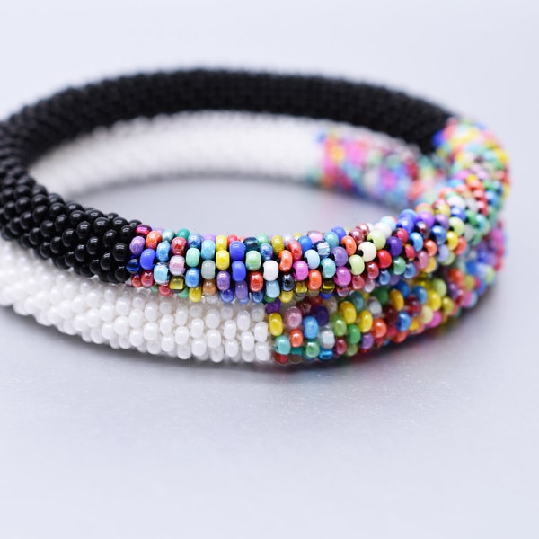 Bracelet multicolore, jonc de perles, joncs de perles faits main, choisissez votre TAILLE pour enfant, femme ou homme. Bracelet en perles au crochet style népalais