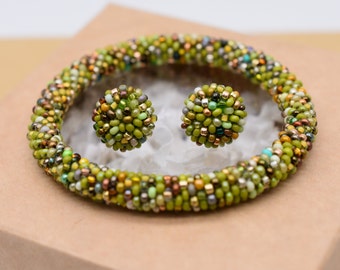Jewelry Set Olive green, earrings and bracelet handmade kit, light green bangle and post earrings. Rollover crochet bracelet of small beads