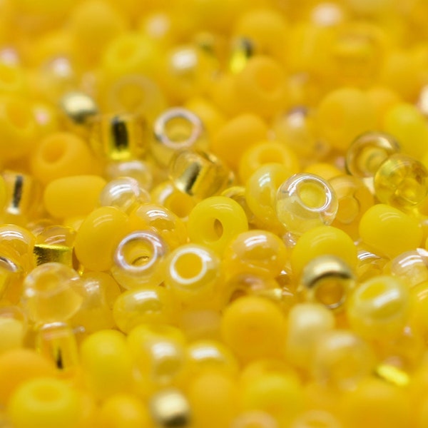 Gelber Rocailles-Mix, 40 gr. Gelbe Perlen, Perlenzubehör, hochwertige Rocaille 2 mm, Tschechische Glasperlen Preciosa 10/0, kleine Perlen, Glasperle