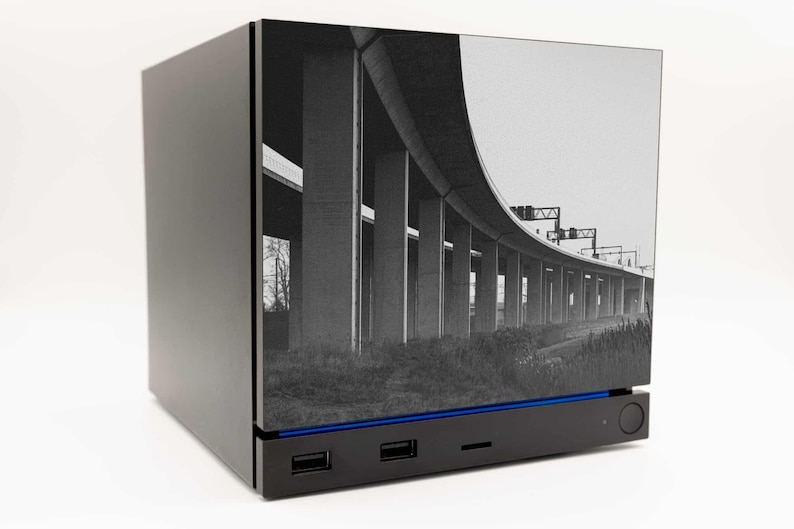 Roskambrug Faceplate for Steam Machine (2026), Magnetic 3D Printed Panel with Bruges Bridge Photo, Unofficial Accessory image 3