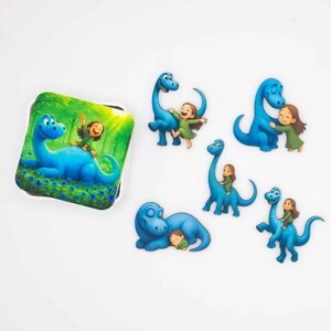 Blå dinosaurie- och flickamagnetset för kylskåp, trämagneter för barnrum, barnrumsdekoration, handgjorda i Belgien bild 1