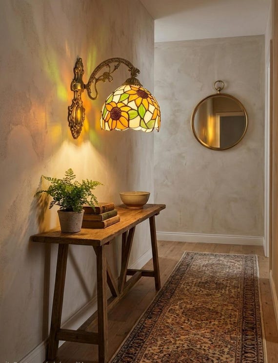 Applique Murale Vintage Style Tiffany – Vitrail Fait Main Floral Jaune – Lampe Couloir & Entrée – Cadeau Crémaillère Luxe – LED Offerte