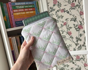Handmade Quilted Zipper Unique E-Reader Sleeves