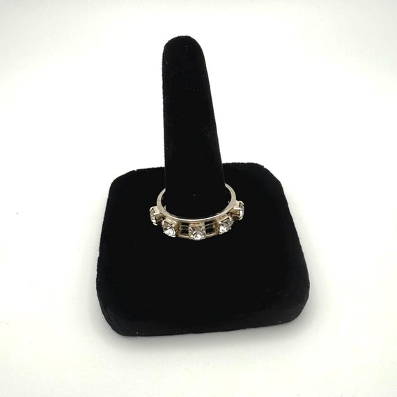 Silver Rinestone Ring Size 9 - image 1