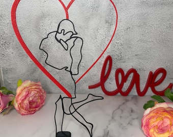 Heart Couple Decoration – 3D Printed Loving Couple Figurine Made of PLA, Modern Line Art Sculpture, Romantic Home Decor & Gift for Couples
