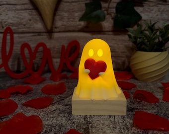 Glowing Sweet Ghost with Heart – 3D-Printed Kawaii Ghost Figurine, Gift Idea, Decoration, Cute Nightlight Ghost, Valentine's Day