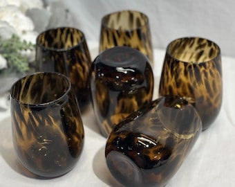 Juego de 6 copas de vino de vidrio soplado a mano con diseño de caparazón de tortuga, sin tallo, de 11,4 cm de altura.