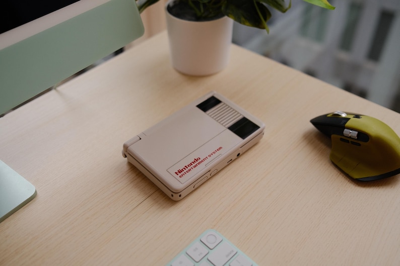 Ayn Thor Skin - NES (2-pack) image 1