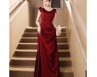 Vestido de fiesta de satén rojo hecho a mano personalizado / Vestido de fiesta con hombros descubiertos