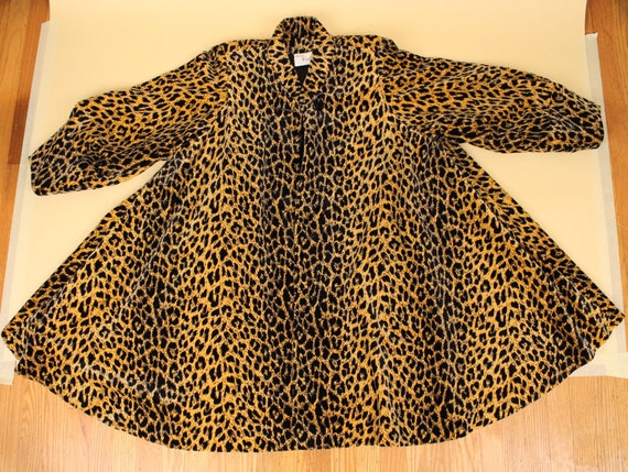 80s does 50s Vtg Leopard Print Swing Tented Coat … - image 2