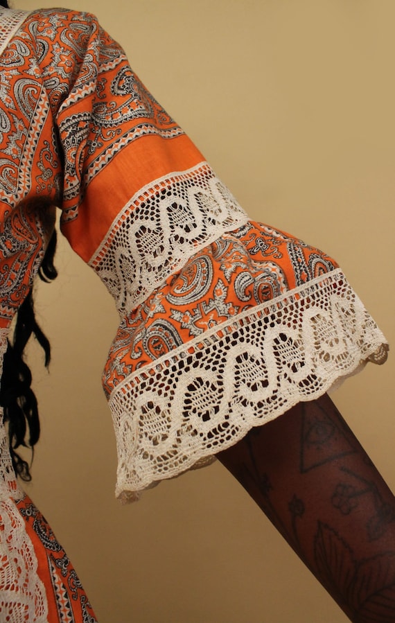 60s 70s Vtg Orange Paisley White Lace Mexican Wed… - image 2