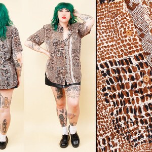 80s Vtg Genuine Silk Python Reptile Print Button Up Collared Short Sleeve Blouse Boxy Shirt Top Women's tag L B40" W40" H40" L29"