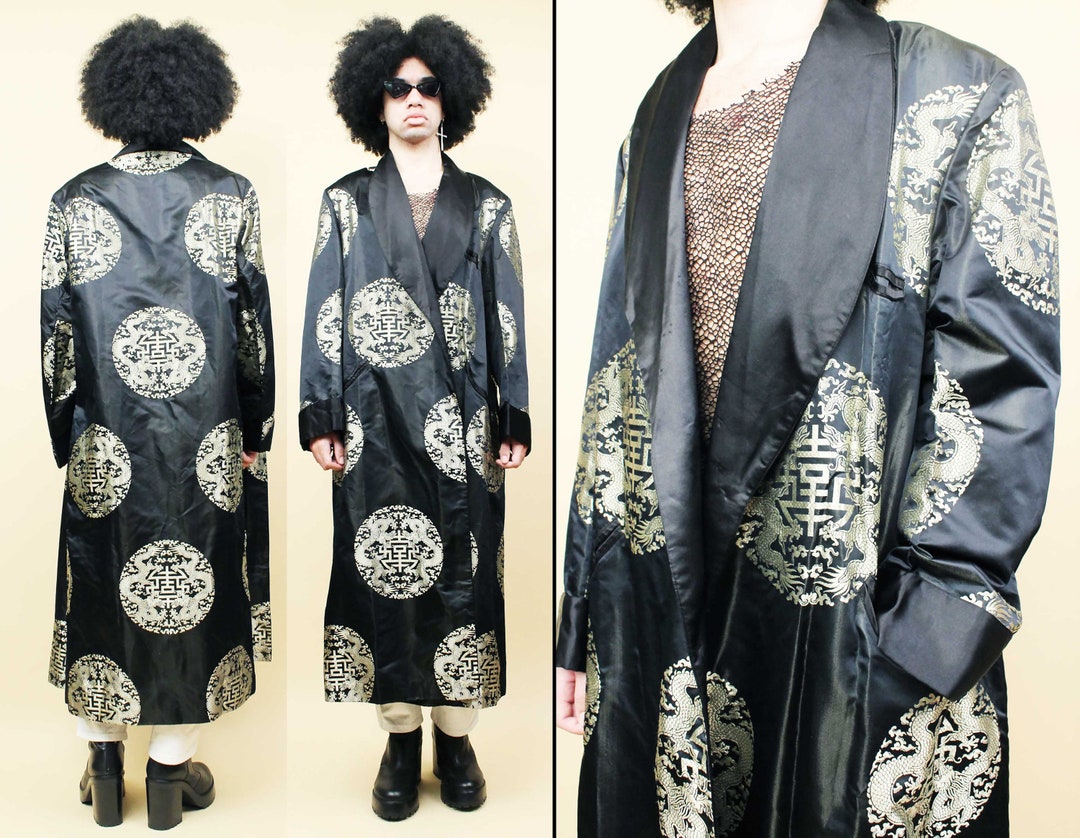 50s 60s Vtg Black 100% Silk Chinese Gold Embroidered Robe Smoking