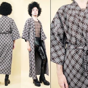 60s 70s Vtg Honeycomb Pattern Mod Polyester Kimono Robe Jacket Men&#39;s Belted Loungewear Small Medium