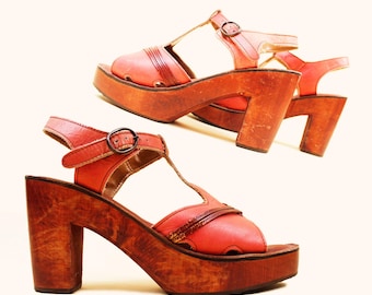 70s Glam Rock Platform Sandals: Vintage Rust Red Leather Heels US 10 (As-Is