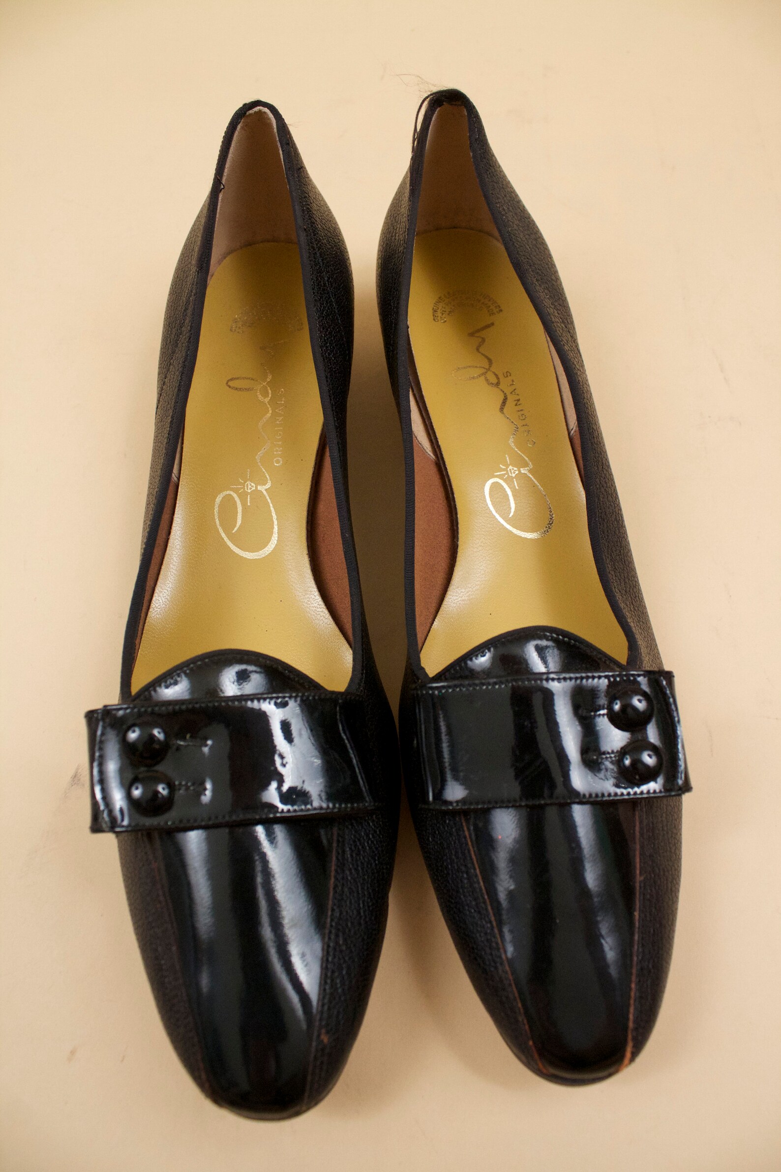 60s vtg deadstock leather & jet black vinyl pointed slip on low heel ballet slipper flats / mod gogo patent bow nwob 11.5 11 eu