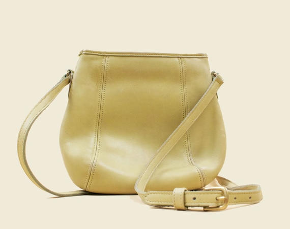 80s 90s Vtg Muted Lime Green Coach Bag 100% Leathe
