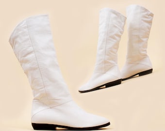 80s Vtg White Leather Mid Calf Boots 9 West New Wave Punk Metal Pointy Almond Toe Flats Women's US 6 EU 36