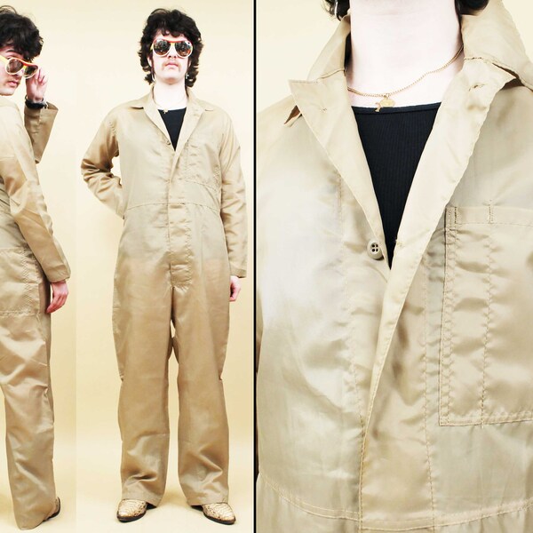 70s Vtg Nylon Coveralls Beige Swishy Noisey Jumpsuit Horror Movie Costume Mechanic Zip Up Men's tag Small Tall