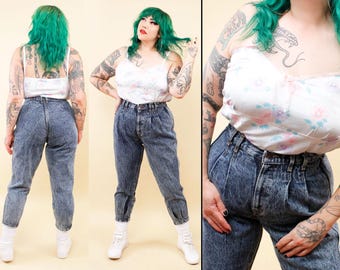 80s 90s Vtg CHIC Acid Stone Wash Cotton Denim High Waist Jeans Taper Leg Mom Women's tag 16 fits modern L W30" H42" Inseam 25"