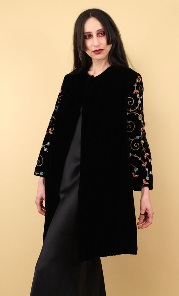 30s 40s Vtg Black Silk Velvet Jacket Bell Sleeve … - image 4