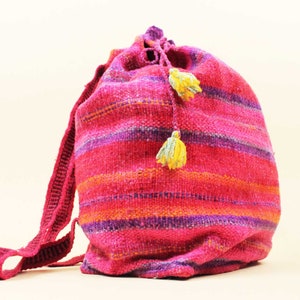 70er Vtg Pink Lila Orange Pom Pom Tassle Gewebte mexikanische Decke Gobelin Rucksack Strand Hippie Kordelzug 50&quot;x11&quot;x16&quot;