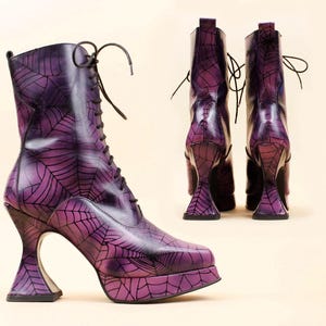 80s 90s Vtg Coffin Heel Spider Web Leather Platform Boots Lace Up Goth London Underground Fluevog Style Women's US 9 EU 40