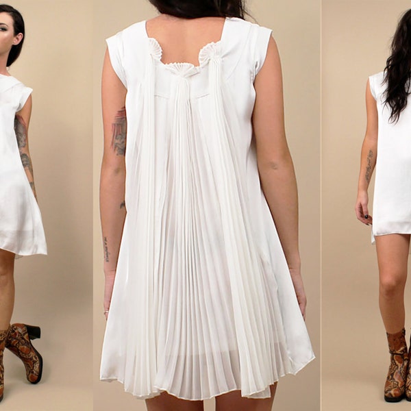 60s 70s Vtg White SILK Pleated MINIMALIST Mini Dress / ORIGAMI Caplet Hi Low / Avant Garde Gown/ Xs - Small / Wedding Bridal / Modern