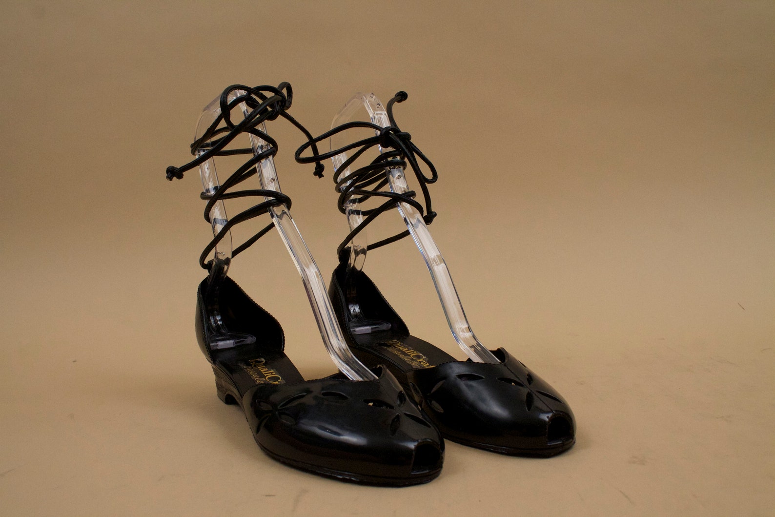 80s does 50s vtg rare deadstock qualicraft jet black jelly lace up ballet slipper sandal / cut out wedge comfy flat shoe 7 6.5 e