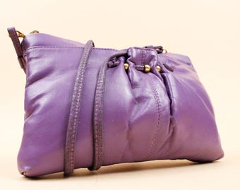 80s Vtg Purple Faux Leather Purse Small Shoulder Bag Crossbody or Clutch Envelope Shape 10.5" x 7" *As-Is*
