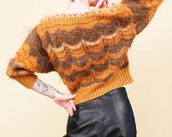 Jersey corto de punto a mano de lana mohair estilo años 80 con diseño festoneado, manga larga, color calabaza y canela. Tallas S-M: B36-40" W28-32".