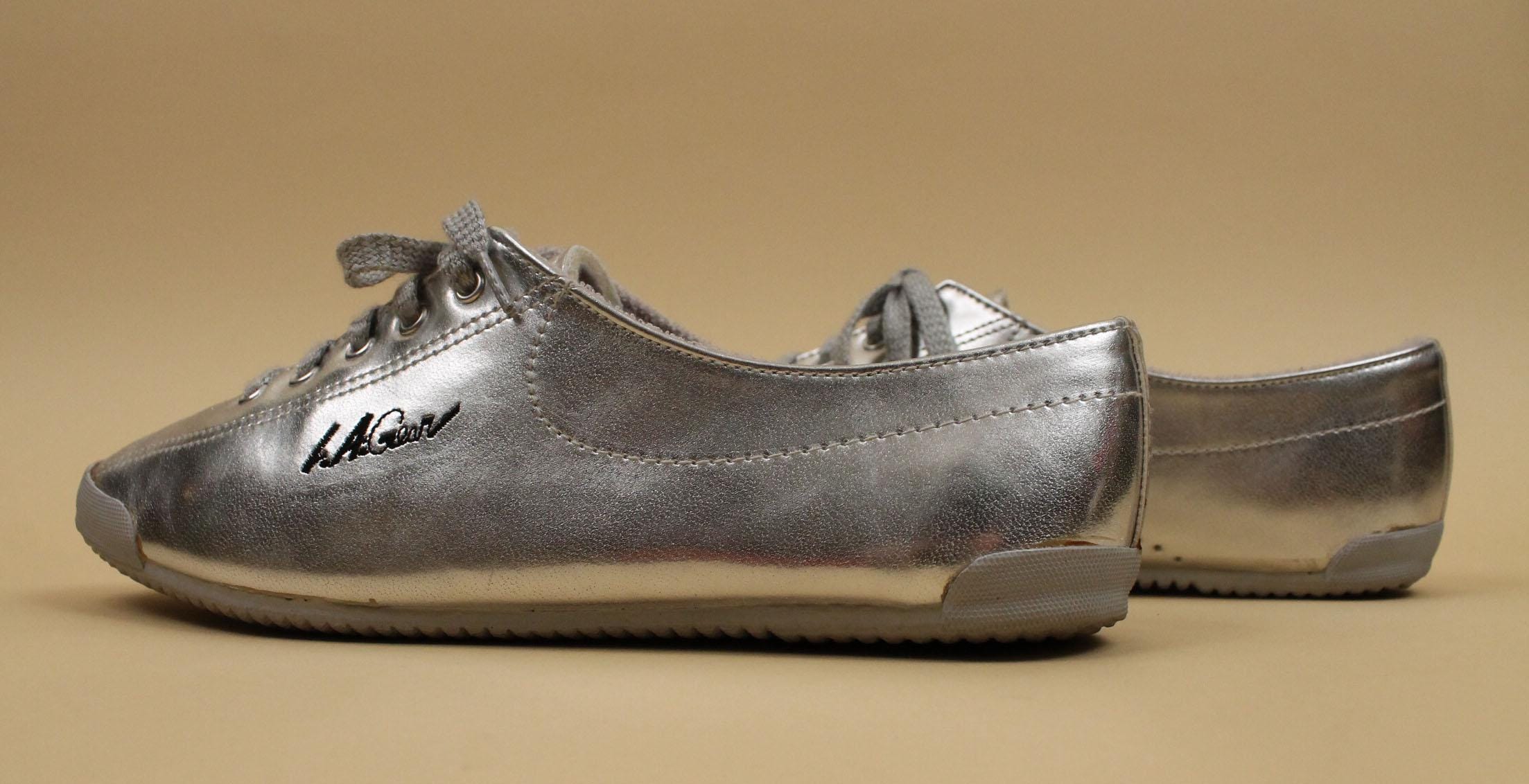 80s Vtg LA Gear Silver Metallic Sneakers Lace up Flats Women's US