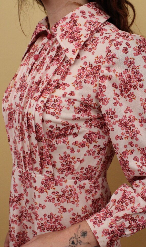 70s Vtg Pink Floral Polyester Long Sleeve Collare… - image 9