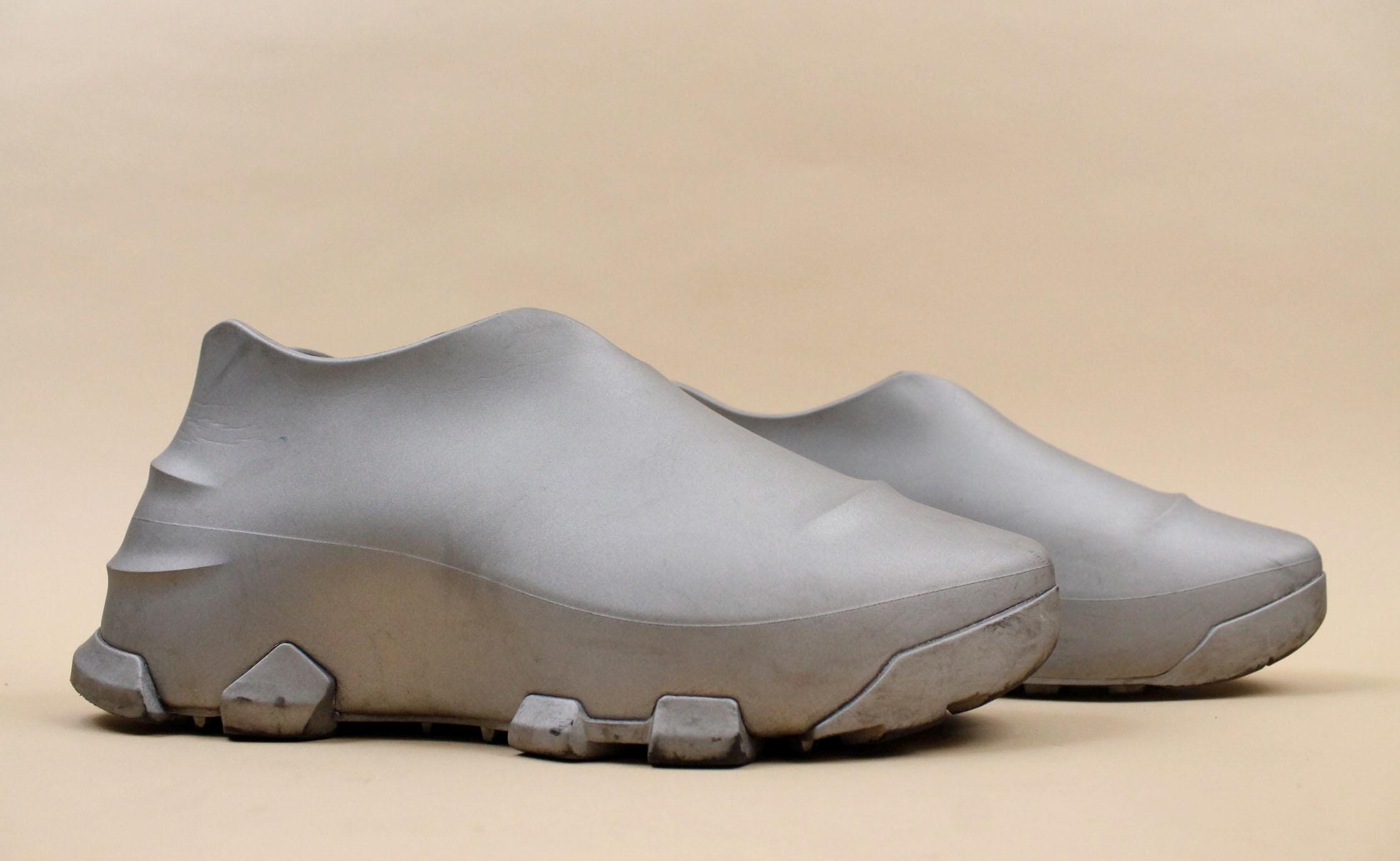 Vtg Givenchy Monumental Mallow Sneaker Shoe Clog Futuristic Silver
