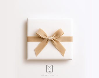 Gift Wrap Mockup for Wrapping Paper Patterns – Square Gift Box, Fixed Ribbon, Repeating Pattern PSD Template (Smart Object)