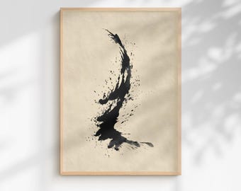 Puede incluir: Impresión artística abstracta con un diseño de salpicaduras de tinta negra sobre un fondo beige, enmarcada en madera natural. La obra de arte tiene una calidad dinámica y fluida, con salpicaduras y trazos que crean una sensación de movimiento. La impresión está montada en un marco simple y moderno.