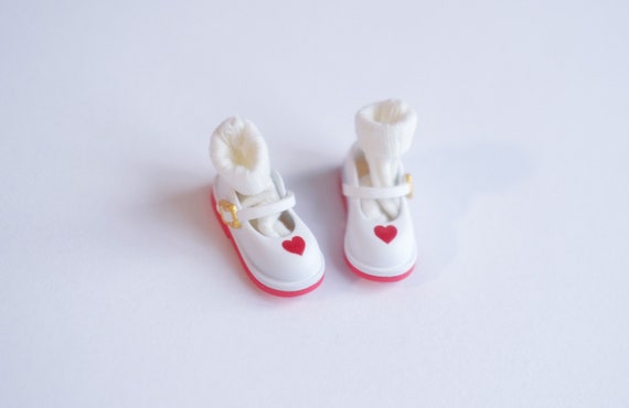 White vinyl best sale shoes