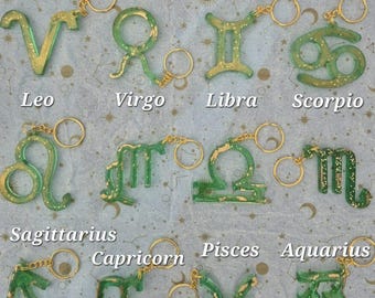 Llavero del zodiaco - llavero con signo del zodíaco de resina verde / regalo de astrología.
