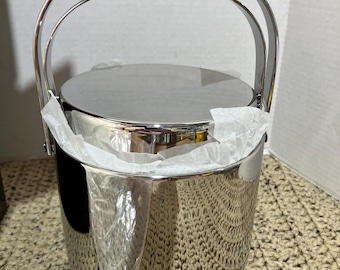 NEW Carlisle 609190 Stainless Steel 1.5 QT Ice Bucket. Double wall. Includes SS Tongs.