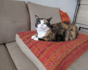 Blanket for cat, mat for cat, hand knitted blanket for pets
