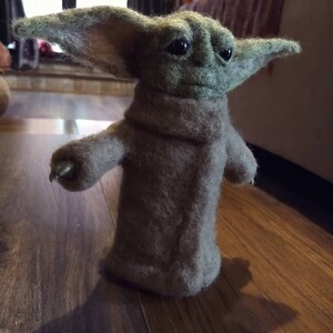 The child Needle felted Grogu