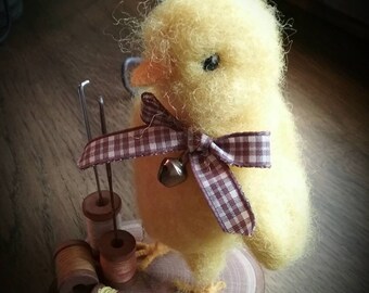 Needle felted chick needle pin keeper